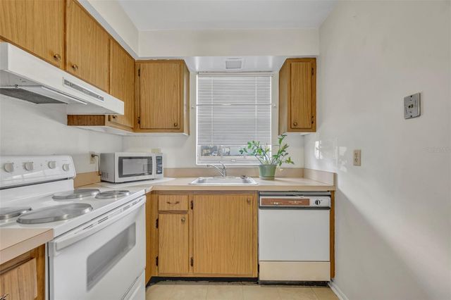 1250 S DENNING DRIVE 104, Winter Park, FL 32789