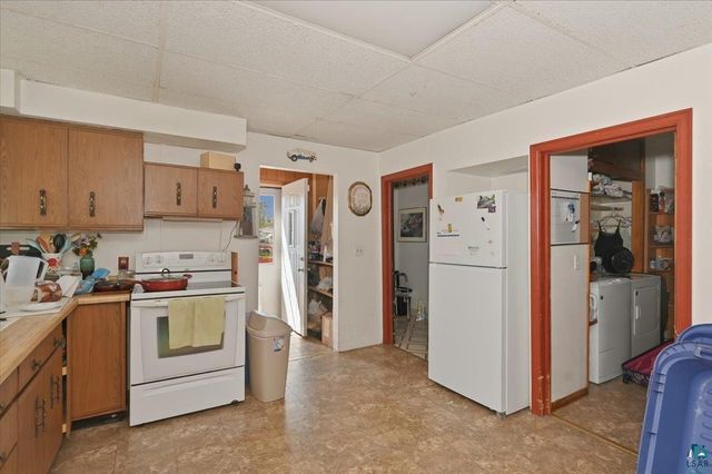 619 Fisher Ave, Superior, WI 54880