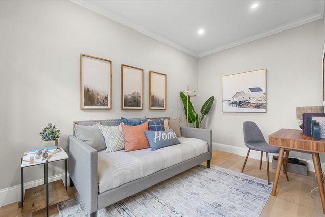 83 Old Mail Rd, Chatham, MA 02650