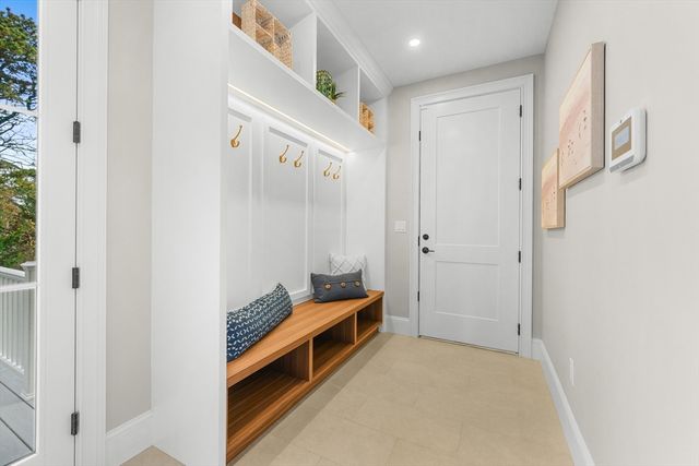 83 Old Mail Rd, Chatham, MA 02650