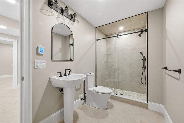 83 Old Mail Rd, Chatham, MA 02650