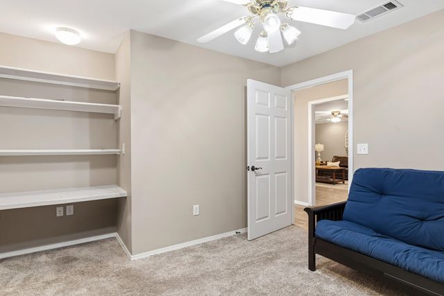 1807 FLAGSTONE DR, Longview, TX 75605