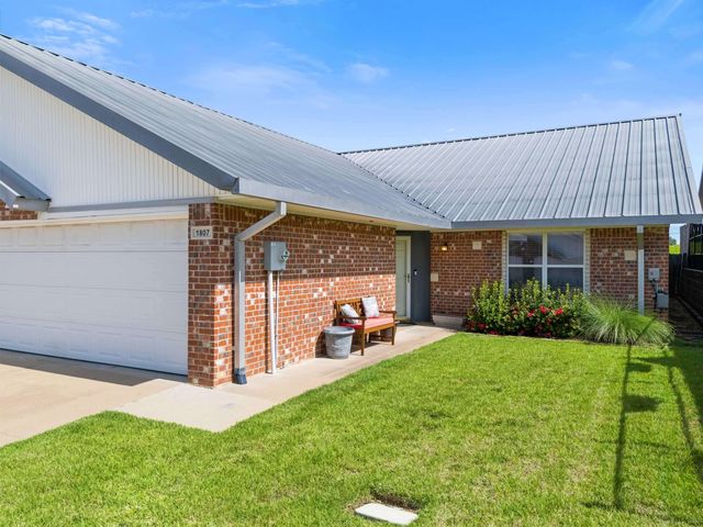 1807 FLAGSTONE DR, Longview, TX 75605