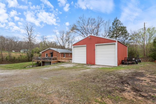 1531 Craun Hollow Rd, White Bluff, TN 37187