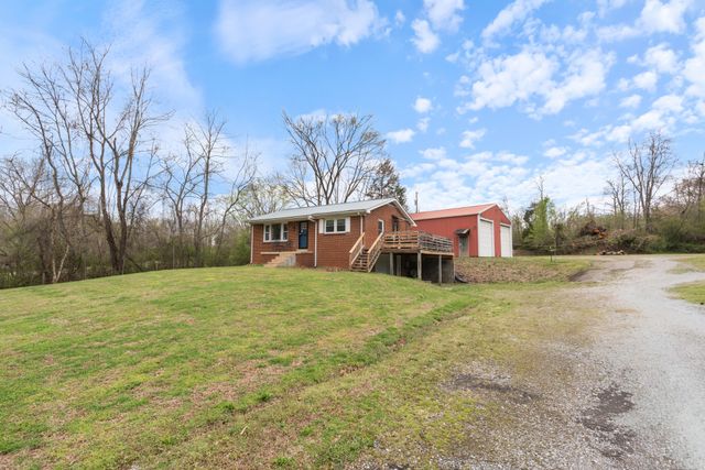 1531 Craun Hollow Rd, White Bluff, TN 37187