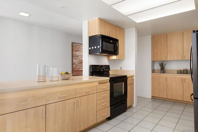 3940 Gresham St 454, San Diego, CA 92109