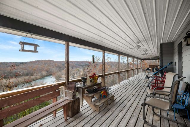 45 Bluff Road, Hardy, AR 72542