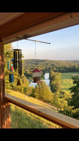 45 Bluff Road, Hardy, AR 72542