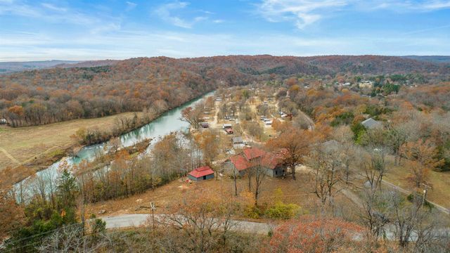 45 Bluff Road, Hardy, AR 72542