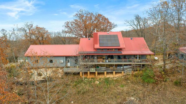 45 Bluff Road, Hardy, AR 72542