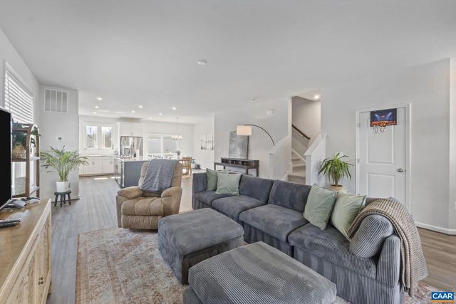 2604 FLORA VIEW DR, Charlottesville, VA 22902