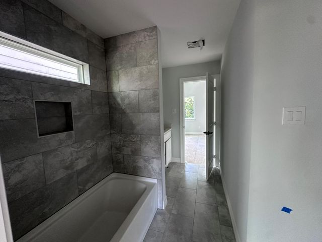 113 Capetown, Montgomery, TX 77356