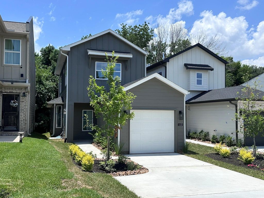 113 Capetown, Montgomery, TX 77356