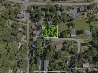 75 Green Oak Road, Asheville, NC 28804