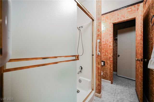 4670 Monterey Circle 1, Las Vegas, NV 89169