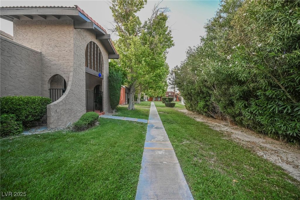 Image 2 of property listing at 4670 Monterey Circle 1, Las Vegas, NV 89169