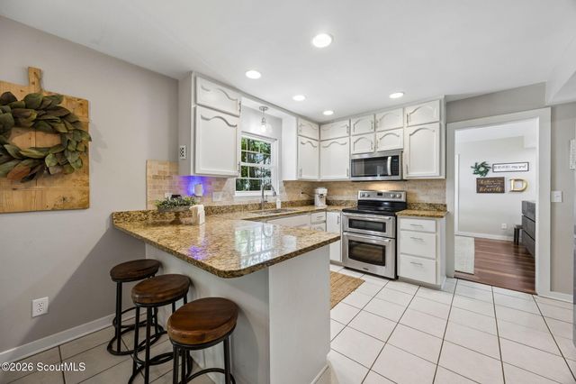 26 Anglers Cove Way, Woodbine, GA 31569