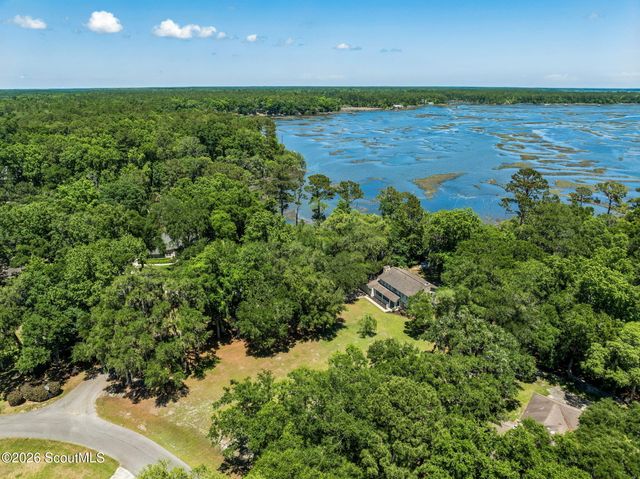 26 Anglers Cove Way, Woodbine, GA 31569