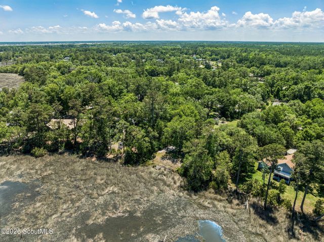 26 Anglers Cove Way, Woodbine, GA 31569
