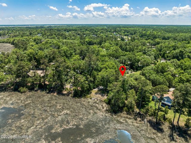 26 Anglers Cove Way, Woodbine, GA 31569