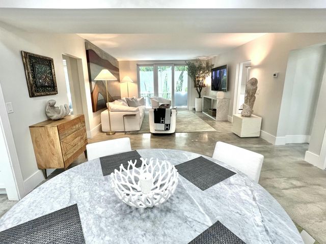 226 Brazilian Avenue 2 C, Palm Beach, FL 33480
