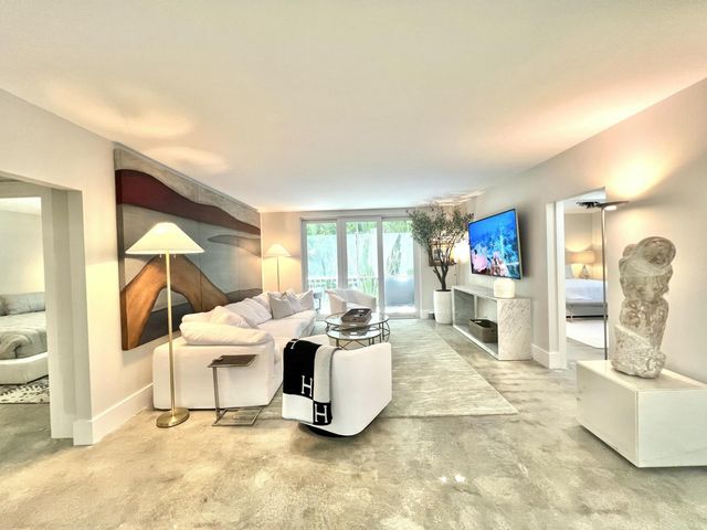 226 Brazilian Avenue 2 C, Palm Beach, FL 33480