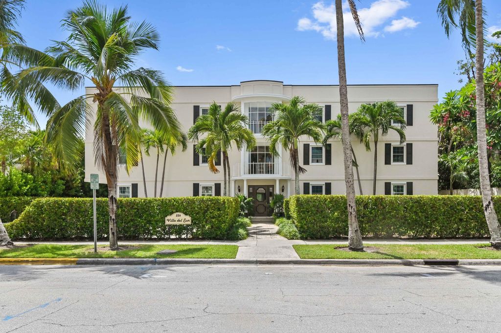 226 Brazilian Avenue 2 C, Palm Beach, FL 33480
