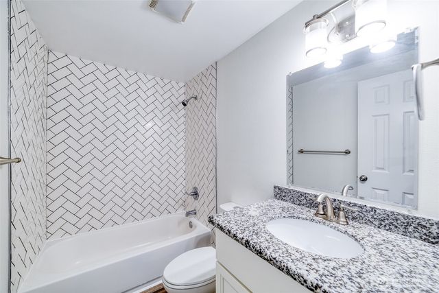 20402 114th Street E, Bonney Lake, WA 98391