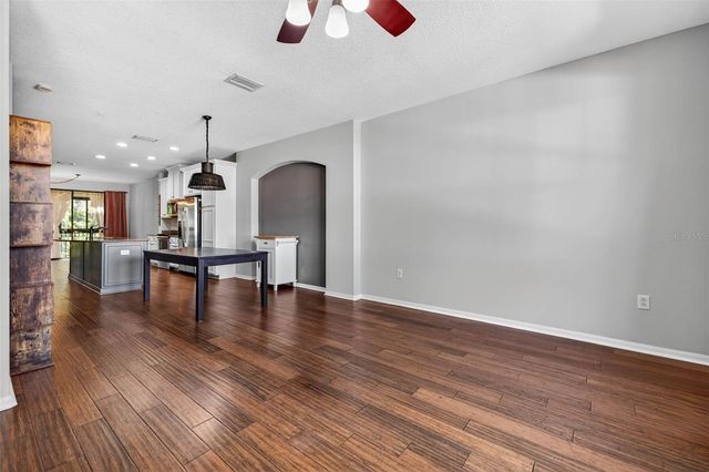 9622 BAY GROVE LANE, Tampa, FL 33615