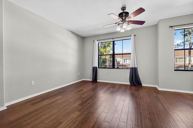 9622 BAY GROVE LANE, Tampa, FL 33615