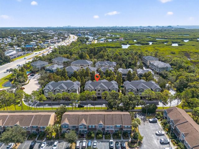 9622 BAY GROVE LANE, Tampa, FL 33615