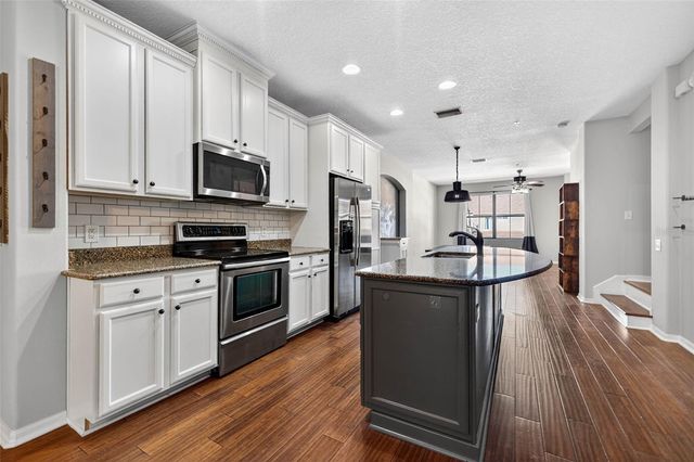 9622 BAY GROVE LANE, Tampa, FL 33615