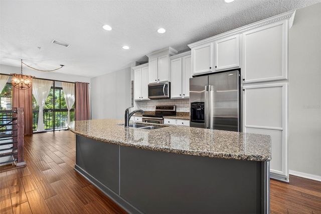 9622 BAY GROVE LANE, Tampa, FL 33615