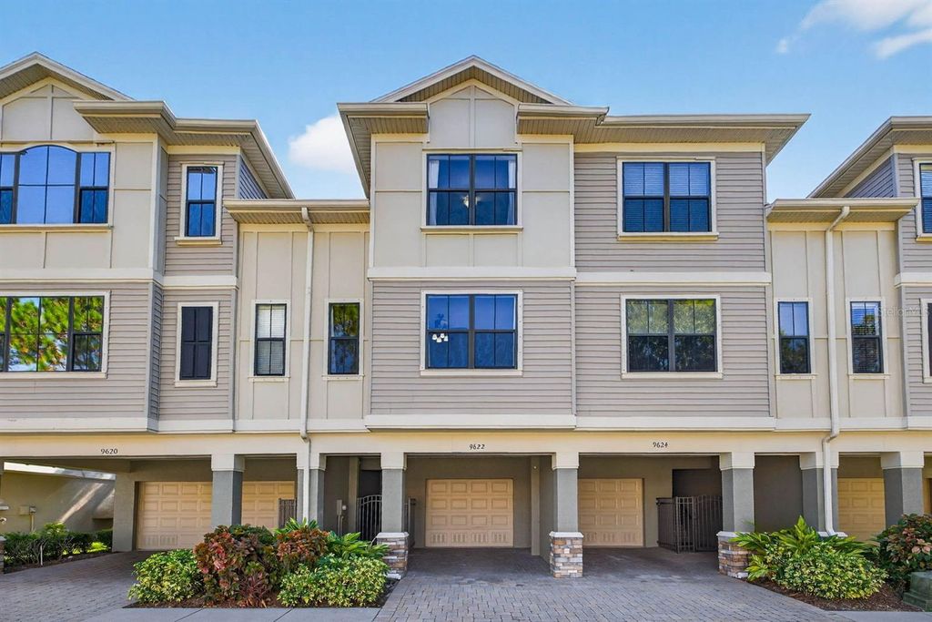 9622 BAY GROVE LANE, Tampa, FL 33615