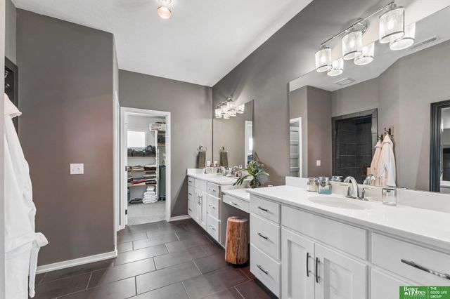 10414 S 106 Street, Papillion, NE 68046