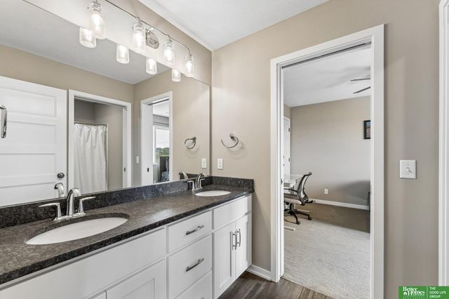 10414 S 106 Street, Papillion, NE 68046