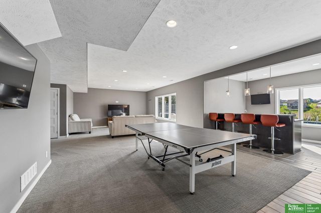 10414 S 106 Street, Papillion, NE 68046