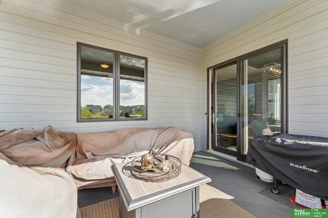 10414 S 106 Street, Papillion, NE 68046