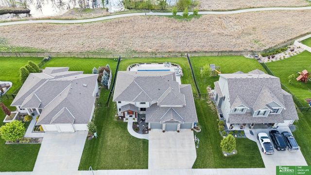 10414 S 106 Street, Papillion, NE 68046