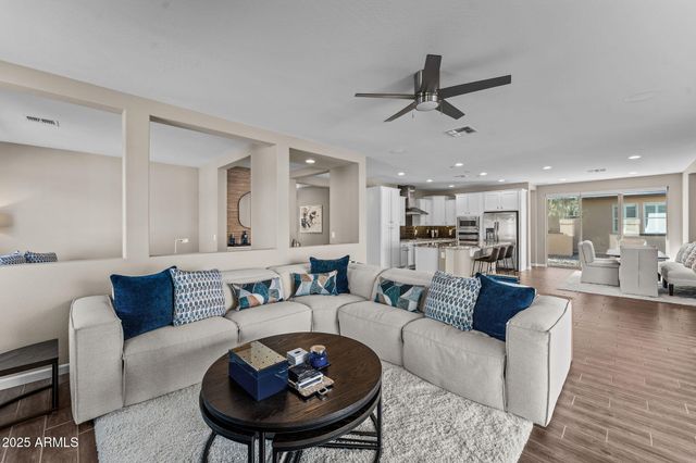 3900 N RIDGE RUNNER Way, Wickenburg, AZ 85390