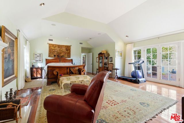 9820 Gloucester Drive, Beverly Hills, CA 90210