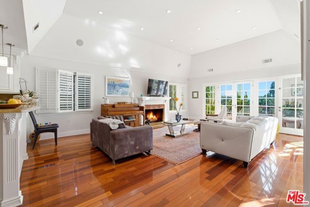 9820 Gloucester Drive, Beverly Hills, CA 90210