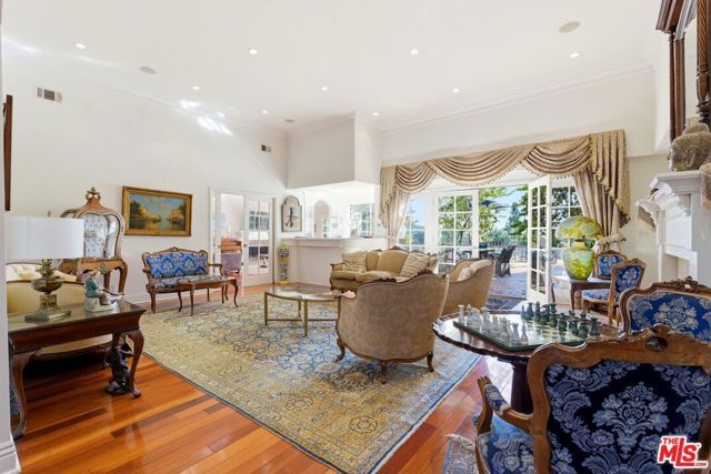 9820 Gloucester Drive, Beverly Hills, CA 90210