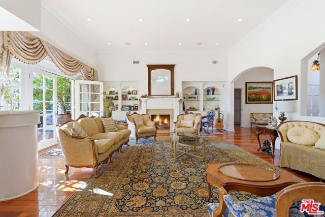 9820 Gloucester Drive, Beverly Hills, CA 90210