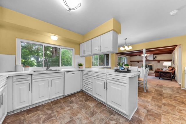 3163 Plymouth Road, Ann Arbor, MI 48105