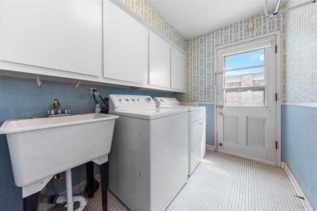 3163 Plymouth Road, Ann Arbor, MI 48105