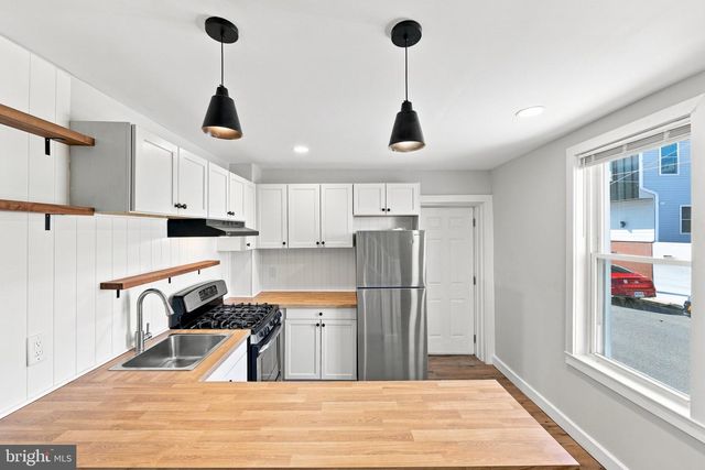 2633 JANNEY ST, Philadelphia, PA 19125