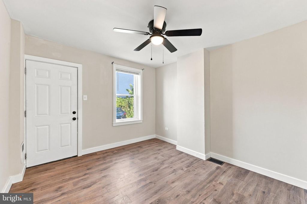 2633 JANNEY ST, PHILADELPHIA, PA 19125 — photo 5