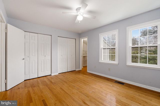 6149 STRASBURG DR, Centreville, VA 20121