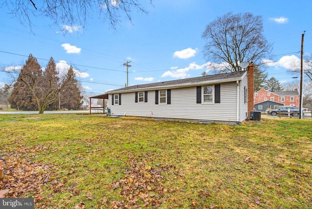 4 KELLER AVE, Hellam, PA 17406